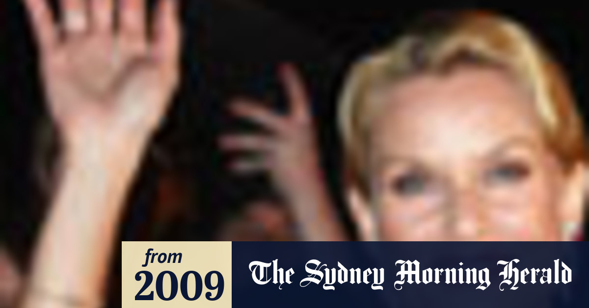 Nicollette Sheridan leaving Housewives